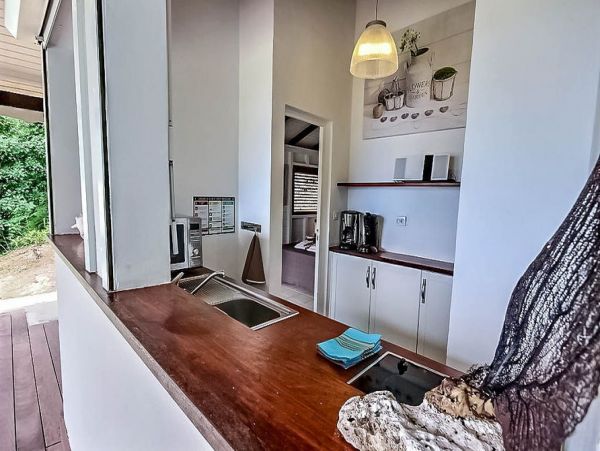 Guadeloupe Home 966165
