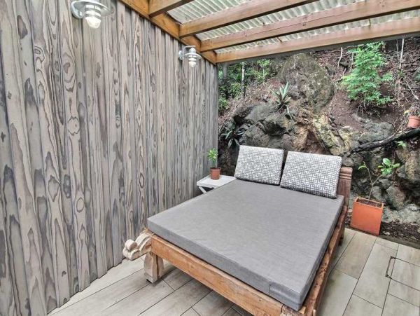 Guadeloupe Home 966167