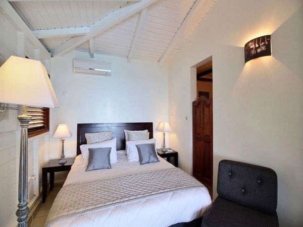 Guadeloupe Home 966169