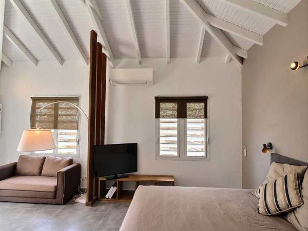 Guadeloupe Home 966173