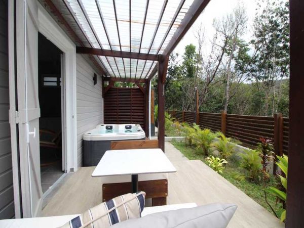 Guadeloupe Home 966173