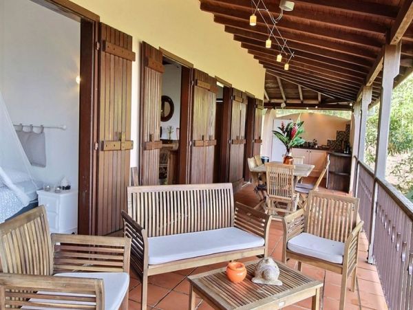 Guadeloupe Home 966175