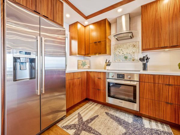 Beautiful 2 Bedroom Vacation Rental Full Ocean View