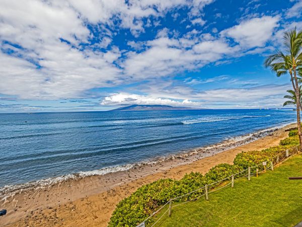Beautiful 2 Bedroom Vacation Rental Full Ocean View