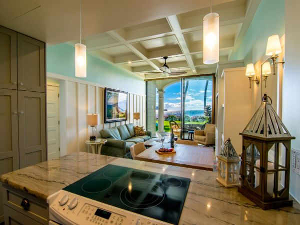 Lahaina Ground Floor One Bedroom Unit Oceanside