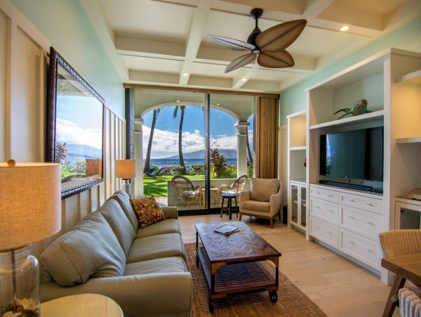 Lahaina Ground Floor One Bedroom Unit Oceanside