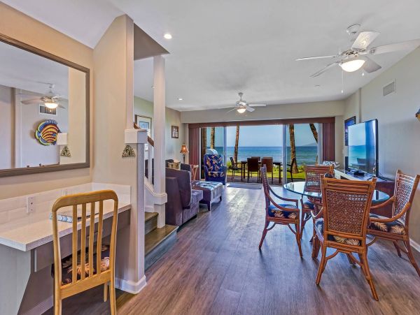 Oceanfront 3 Bedroom Vacation Home with Amazing Views