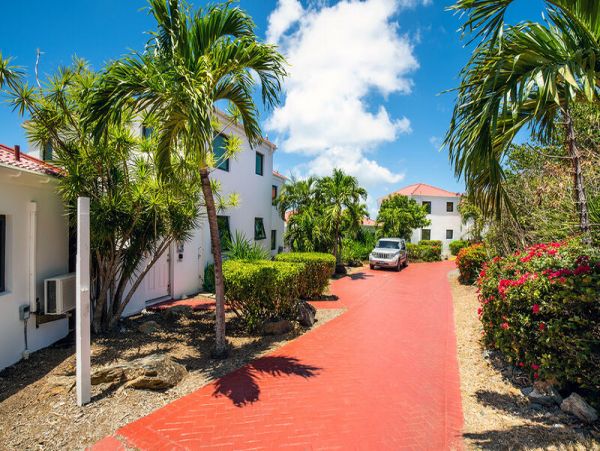 St. John Home 966194