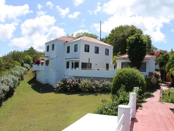 St. John Home 966195