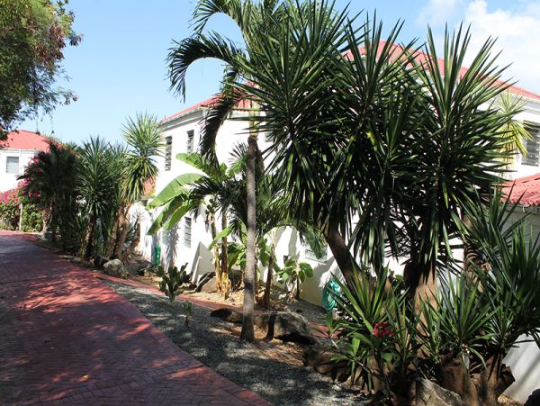St. John Home 966195