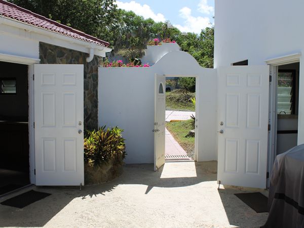 St. John Home 966196