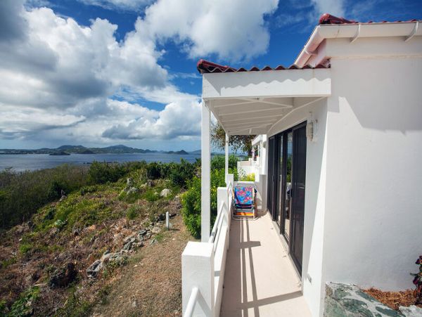 St. John Home 966198
