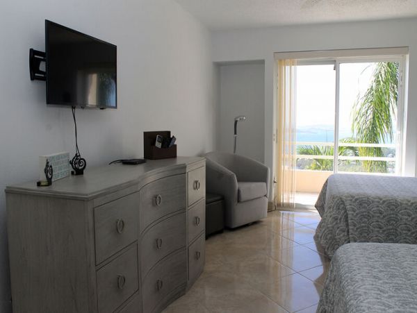 St. John Home 966200