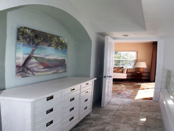 St. John Home 966200
