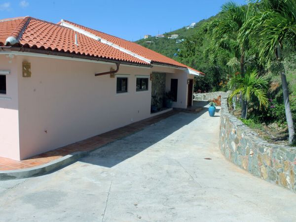 St. John Home 966202