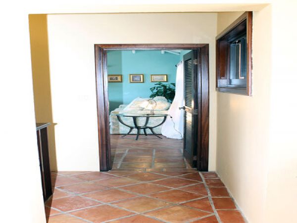 St. John Home 966202