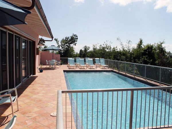 St. John Home 966202