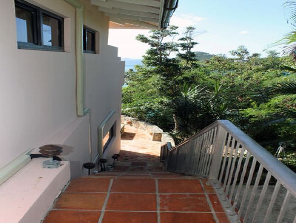 St. John Home 966202