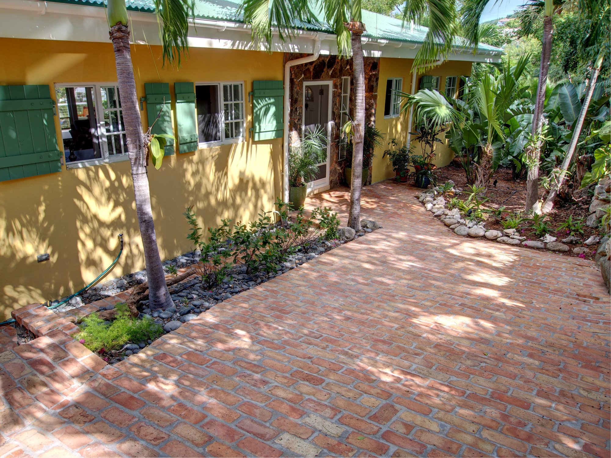 St. John Home 966204
