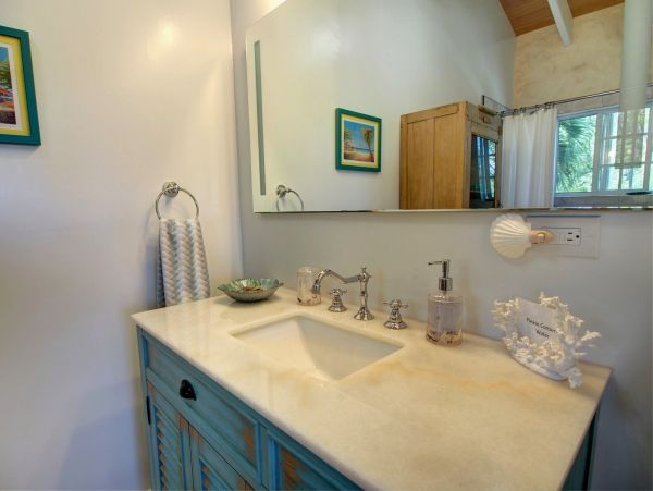 St. John Home 966204