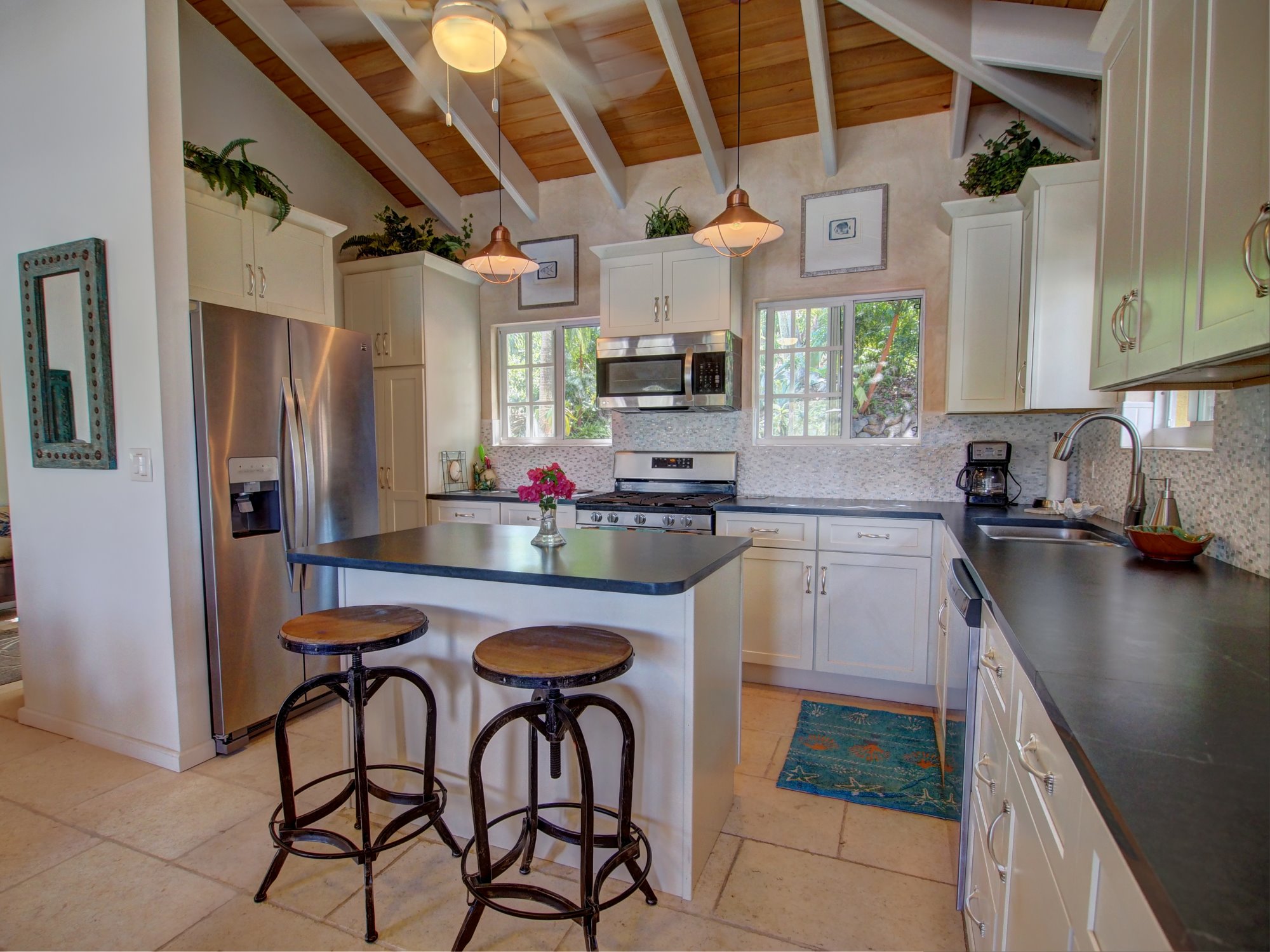 St. John Home 966204