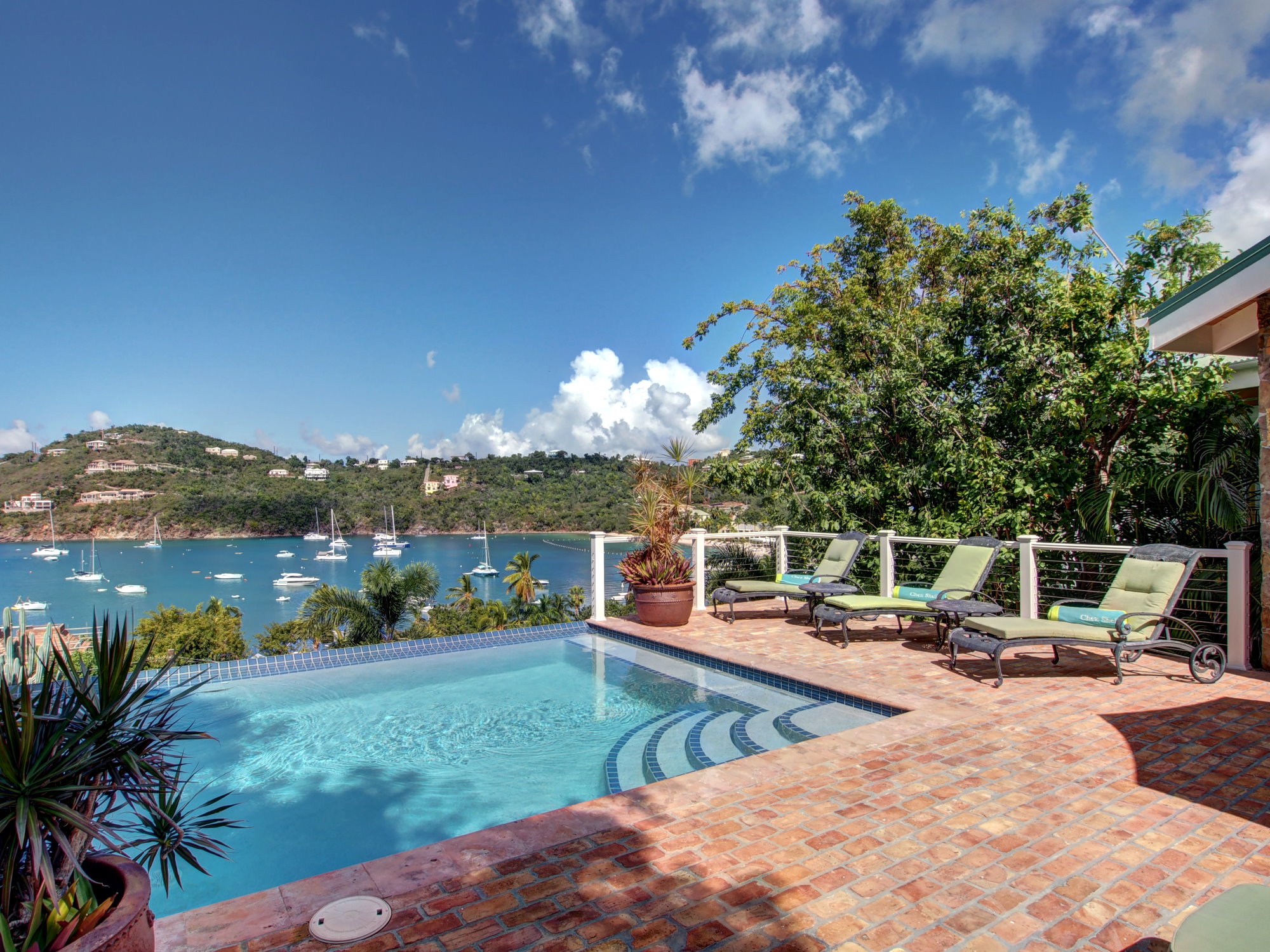 St. John Home 966204