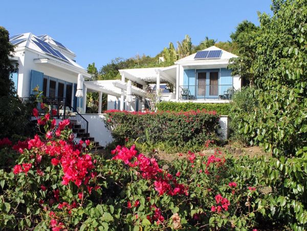Three Bedroom Vacation Villa with Private Pool and Ocean Views