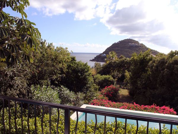 Three Bedroom Vacation Villa with Private Pool and Ocean Views