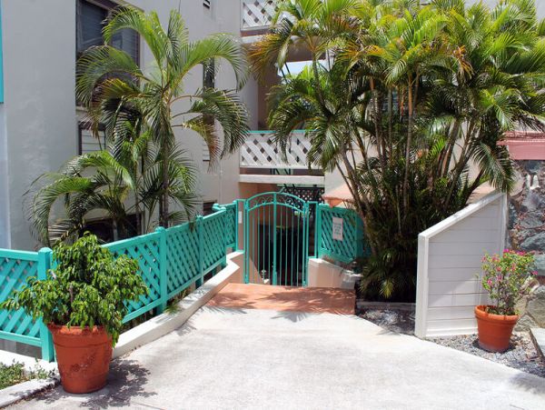 St. John Home 966210