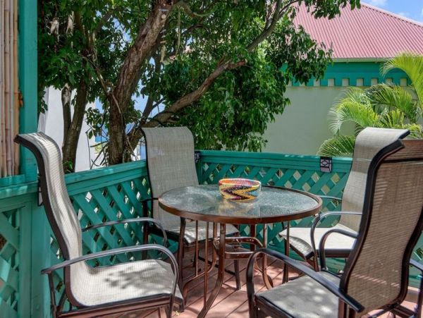 St. John Home 966210