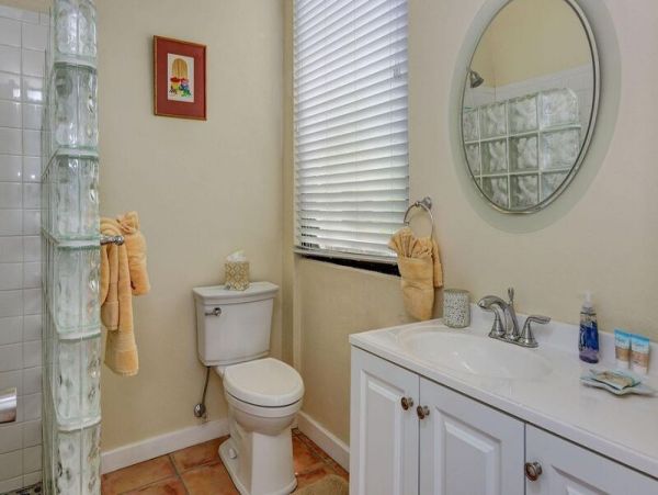 St. John Home 966210
