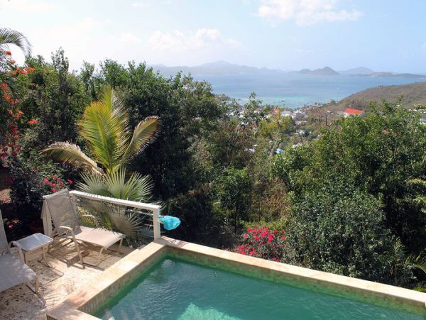 Charming Vacation Villa in Cruz Bay with Amazing Views Sleeps 5