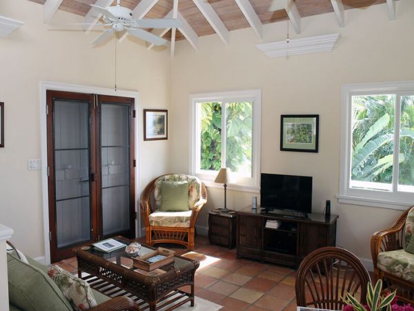 Charming Vacation Villa in Cruz Bay with Amazing Views Sleeps 5