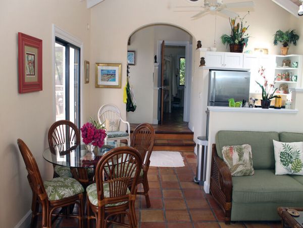 Charming Vacation Villa in Cruz Bay with Amazing Views Sleeps 5