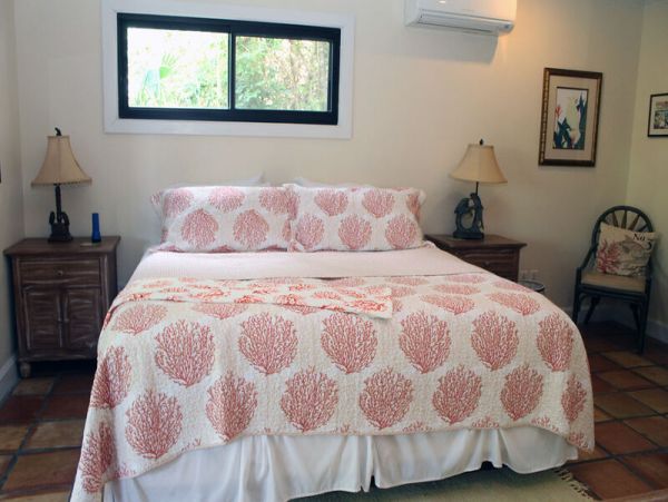 Charming Vacation Villa in Cruz Bay with Amazing Views Sleeps 5