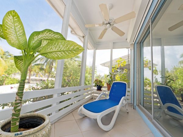 Cayman Islands Condo 966213
