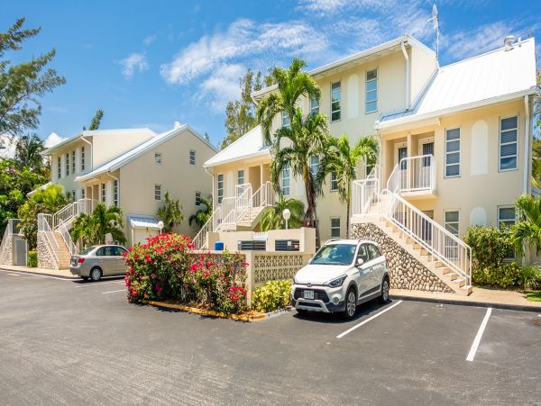 Cayman Islands Condo 966214