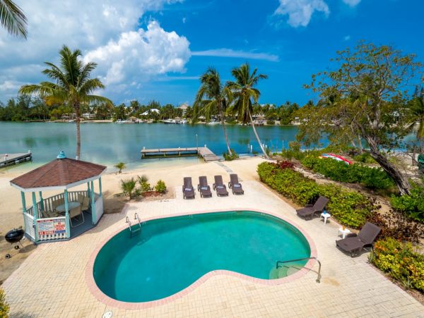 Cayman Islands Four Bedroom Stunning Waterfront Retreat