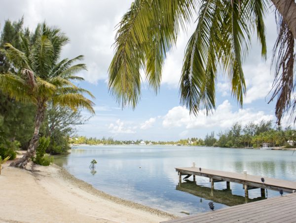 Cayman Islands Four Bedroom Stunning Waterfront Retreat