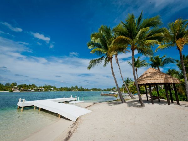 Cayman Islands Luxury Private 6 Bedroom Villa Sleeps 14