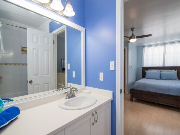 Cayman Islands Condo 966222