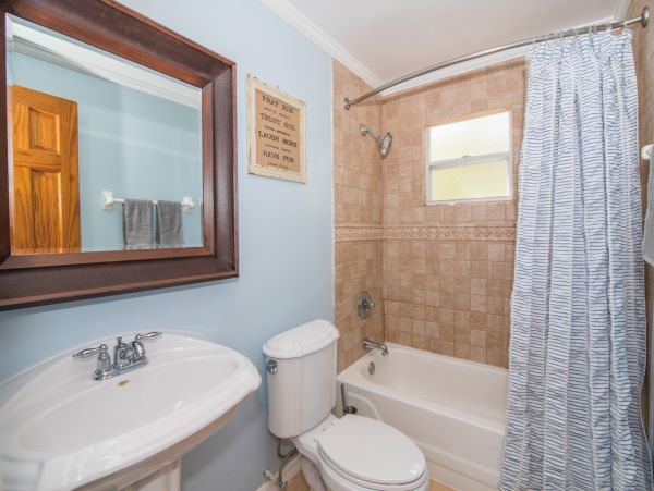 Cayman Islands Condo 966222