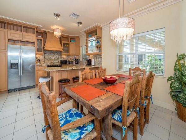 Cayman Islands Condo 966223