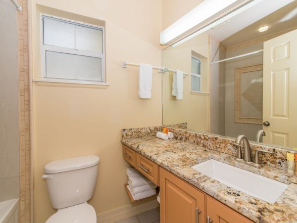 Cayman Islands Condo 966223