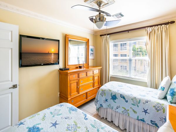 Cayman Islands Condo 966223