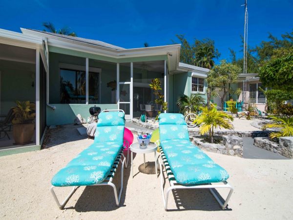Cayman Islands Home 966224