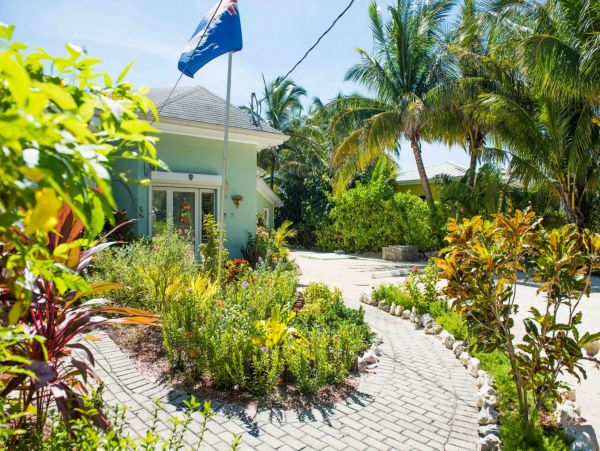 Cayman Islands Home 966224