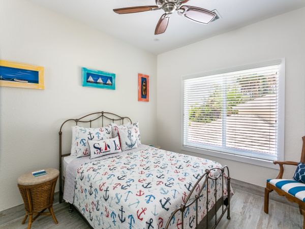 Cayman Islands Condo 966226