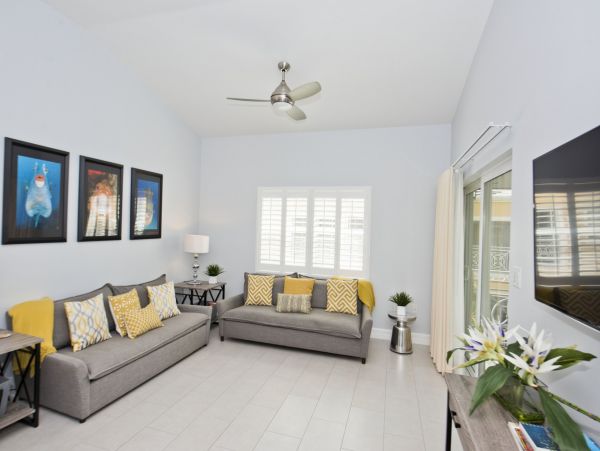 Cayman Islands Condo 966227