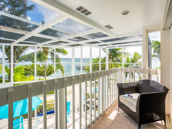 Cayman Islands Condo 966230